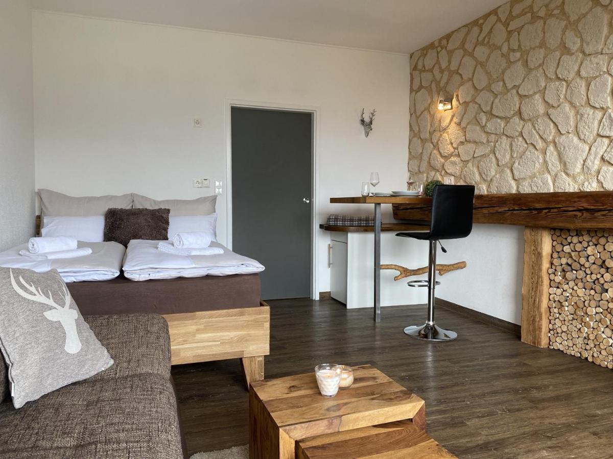 שלאדמינג Alpine Studio Apartment By Aa Holiday Homes מראה חיצוני תמונה
