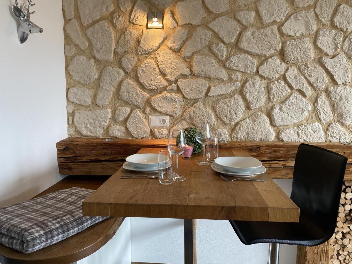 שלאדמינג Alpine Studio Apartment By Aa Holiday Homes מראה חיצוני תמונה
